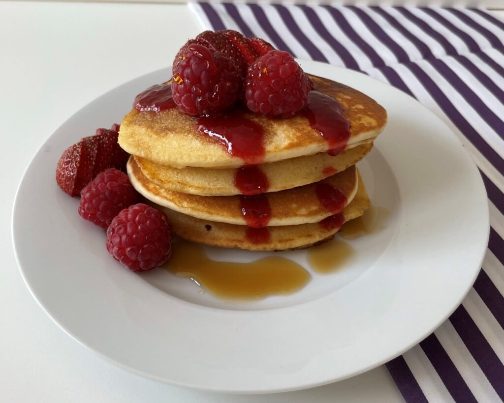 Low FODMAP fluffy Pancakes - simplyfodmap.com