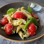 Low Fodmap Pesto Pasta salad