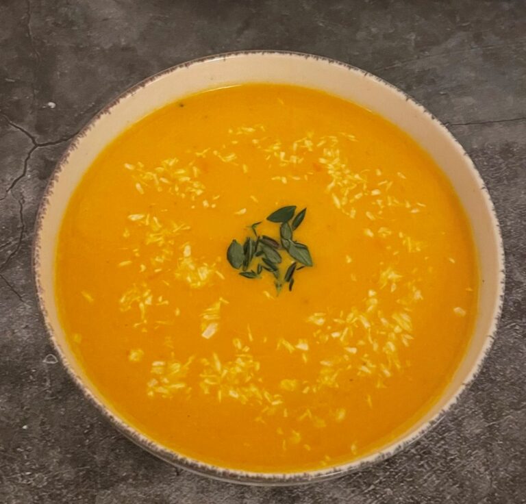 Low FODMAP Carrot Lime and Coconut soup